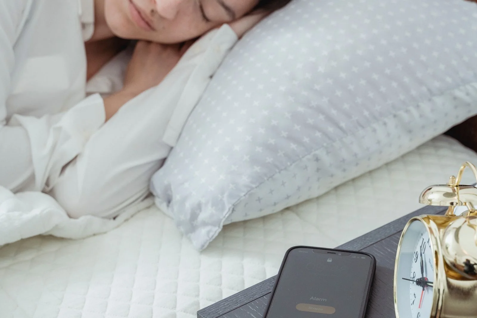 白噪音有助于睡眠吗?音量和使用场景比声音类型重要 白噪音有助于睡眠吗?音量和使用场景比声音类型重要
